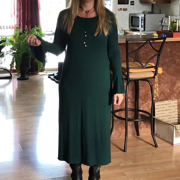 1. State Bell Sleeve Curator Long Dress Jasper Green Size Small - Picture 8 of 8